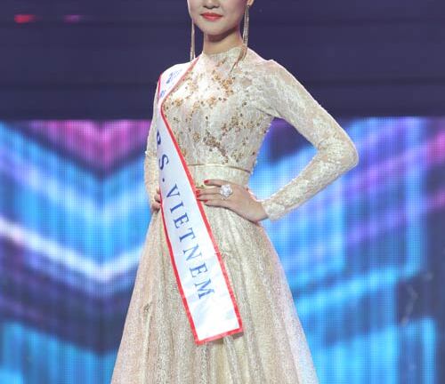 Trưởng ban tổ chức Mrs World xin lỗi vì sự cố của Trần Thị Quỳnh