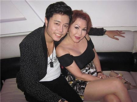 Hoàng Việt: Yêu Yvonne chính là điều may mắn