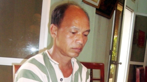 Kỳ bí ngày mẹ bị giết, con gái bỗng dưng rụng hết tóc