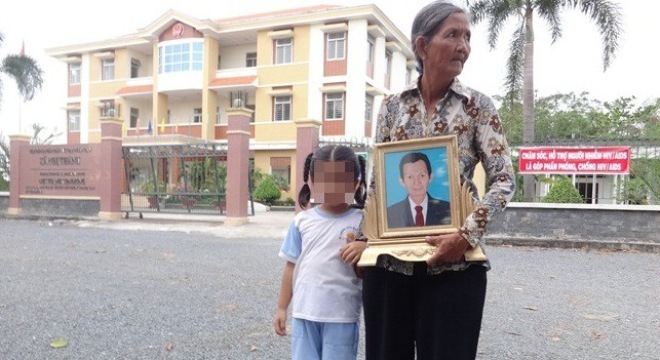 Nữ giáo viên bị siết nợ, đẩy ra đường đúng ngày 20/11