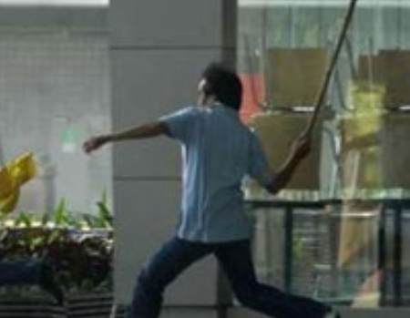 Đánh bạn chết tại chỗ sau vài lời hỏi thăm