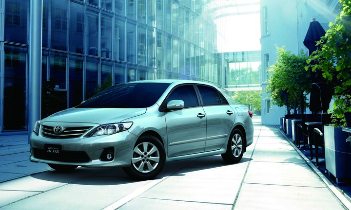 Mua xe Corolla Altis nhận thẻ xăng 6 triệu đồng