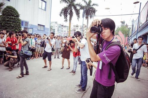 9x kiếm hàng chục triệu đồng từ nghề phó nháy