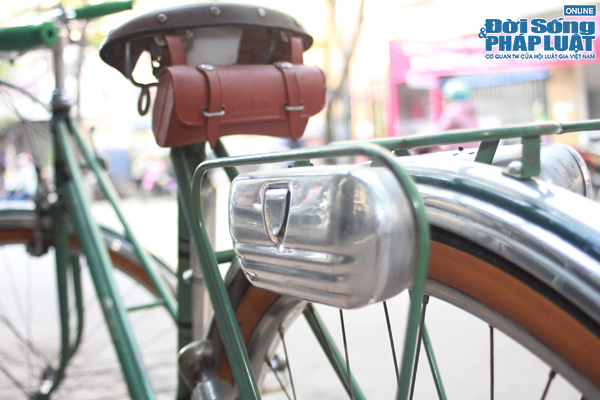 Clip: Cận cảnh chiếc xe đạp Peugeot độc nhất Hà Thành