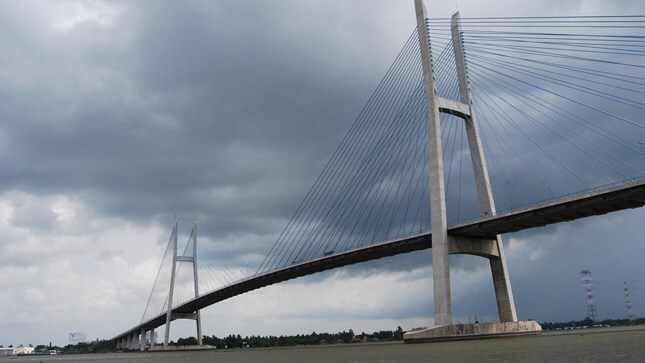 Kinh hãi xác chết người đồng tính níu mố cầu Mỹ Thuận