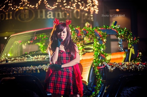 Clip: Mai Thỏ đi xe Jeep và dàn motor 