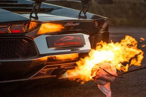 Clip: Nướng gà bằng...Lamborghini Aventador