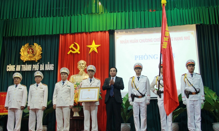 Phòng PC45 Công an Đà Nẵng vinh dự được Chủ tịch nước tặng Huân chương Chiến công Hạng hai