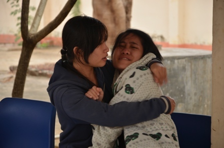 Clip: Khóc ngất chờ tin con mất tích ở biển Cần Giờ