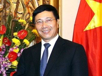 Phó Thủ tướng Phạm Bình Minh chúc Tết người Việt ở nước ngoài