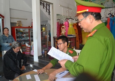 Bắt ông anh rể lừa đảo tiền tỷ của em vợ