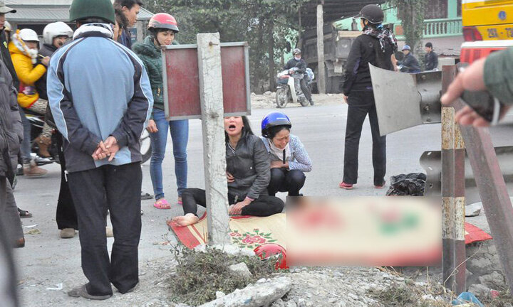 Chuyện xây dựng ngôi mộ tiêu tốn 6 thùng vàng