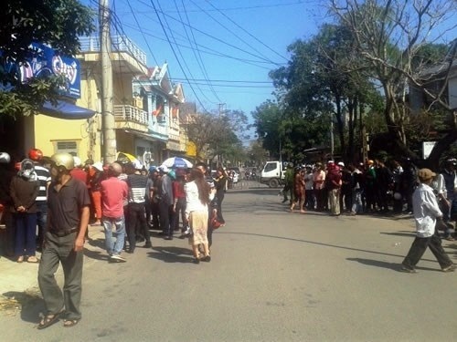 Đâm chết vợ vì...đi chơi tết về khuya