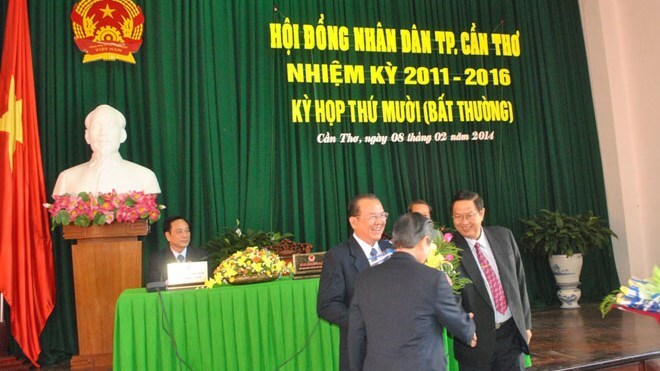 Miễn nhiệm Chủ tịch TP Cần Thơ, bầu người thay thế