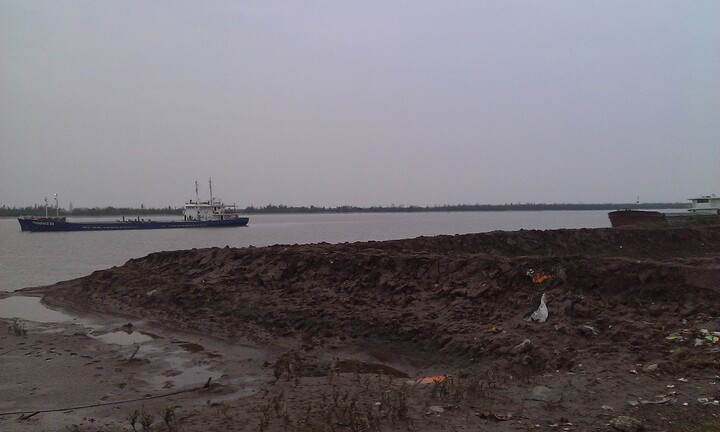 Vụ tàu chìm tại Nam Định: Tiếp tục tìm kiếm bằng trực thăng