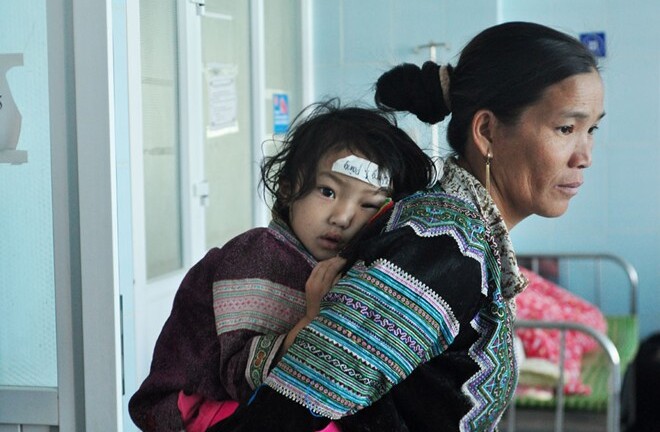 Vụ sập cầu ở Lai Châu: Mẹ kể lại phút con gái rơi xuống suối