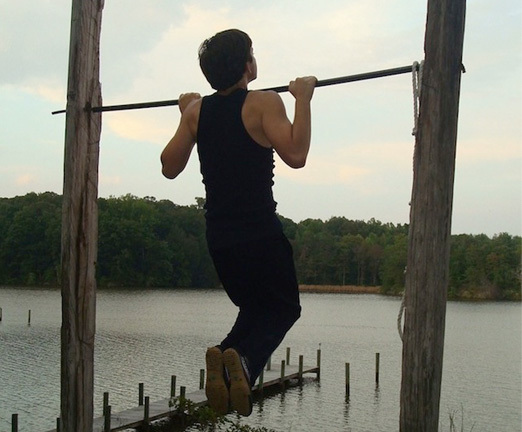 Bài tập giúp cơ bắp cuồn cuộn của giới trẻ Sài thành