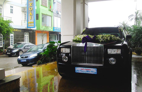 Rolls-Royce Phantom độc nhất Thái Bình làm xe hoa