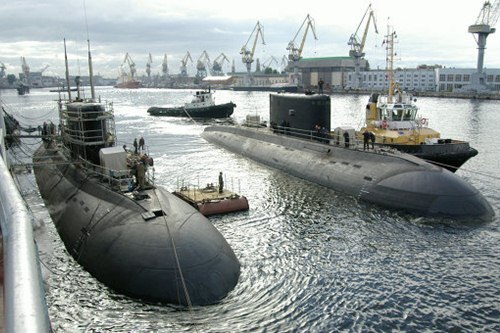 Hạ thủy tàu ngầm Kilo thứ 4 dành cho Việt Nam