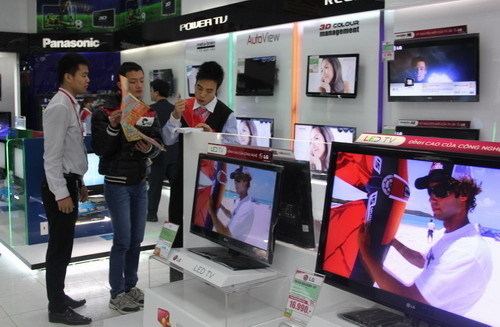 Thị trường TV hạ giá mạnh trước 1/4