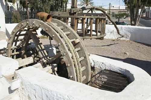 Bỏ trốn sau khi bạn gái rơi xuống giếng lúc đang “mây mưa” 