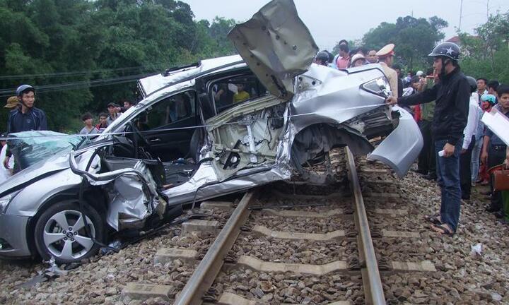 Xót thương hai lãnh đạo công an huyện bị tàu hỏa đâm chết