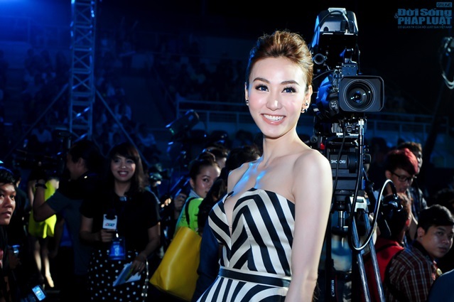 Ngân Khánh không được mời dự dám cưới Tuấn Hưng?