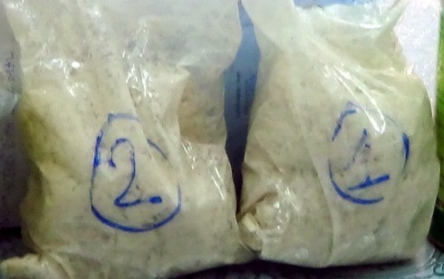 Giấu 1kg tiền chất ma túy trong trà hòa tan 