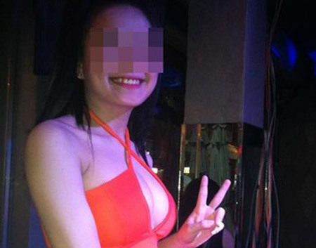 Loạn cà phê thiếu nữ đi 