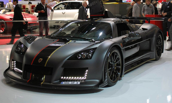 Hình ảnh thực tế “kẻ nổi loạn” Gumpert Apollo trên phố