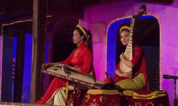 Những người phụ nữ tạo nên nét riêng xứ Huế