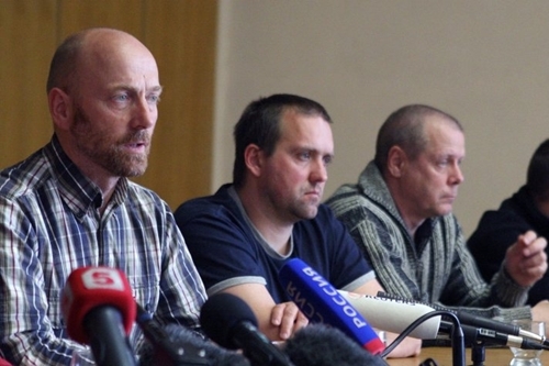 Phe ly khai Ukraina thả các quan sát viên OSCE 