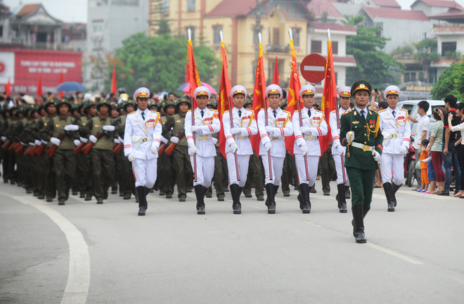 Sơ duyệt diễu binh kỷ niệm 60 năm chiến thắng Điện Biên Phủ