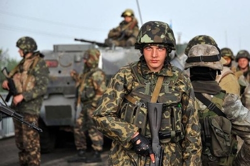 Vì sao Kiev “cố sống, cố chết” tái chiếm Slaviansk?