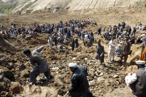 Nhân chứng kể về giây phút lở đất kinh hoàng ở Afghanistan