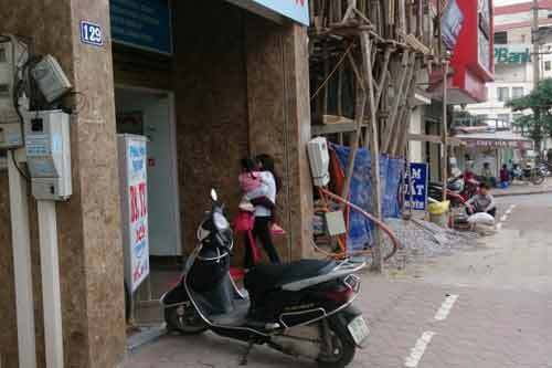 Bác sĩ khoa nội khám chuyên khoa nhi có được phép không?