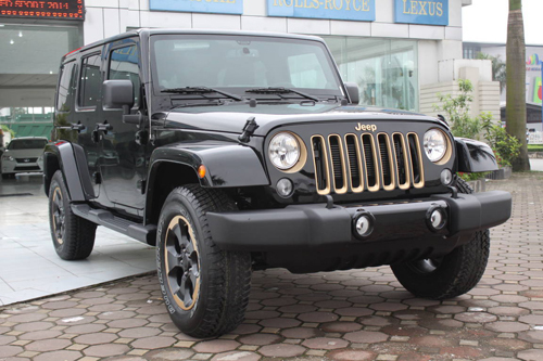 “Lính chiến” Jeep Wrangler phiên bản rồng đã về Việt Nam