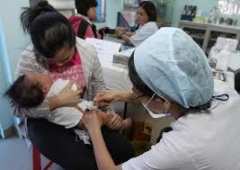 Bé gái 1 tháng tuổi tử vong sau khi tiêm vaccine