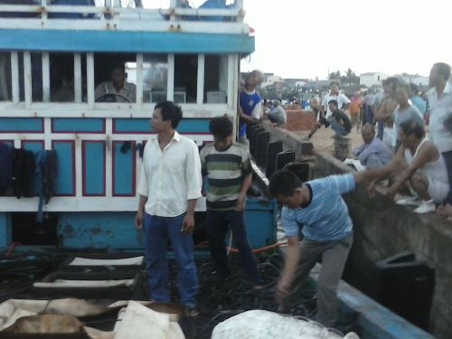 Thêm 2 tàu cá của ngư dân bị Trung Quốc rượt đuổi, đập phá