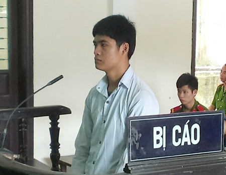 Vào tù vì lừa bán gái bản theo đơn đặt hàng của chị gái