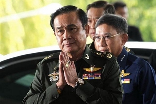 Vua Thái Lan chấp thuận chính quyền quân sự