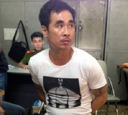 Ép bạn gái mới quen khoả thân suốt đêm vì chưa 