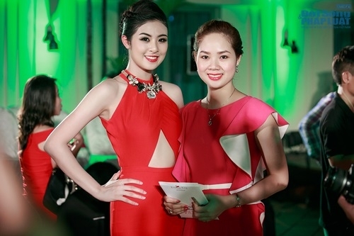 Ngọc Hân hội ngộ Hoa hậu Mai Phương tại Hải Phòng