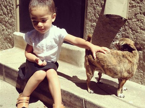 4 nhóc tì khiến các tín đồ thời trang 'điêu đứng'