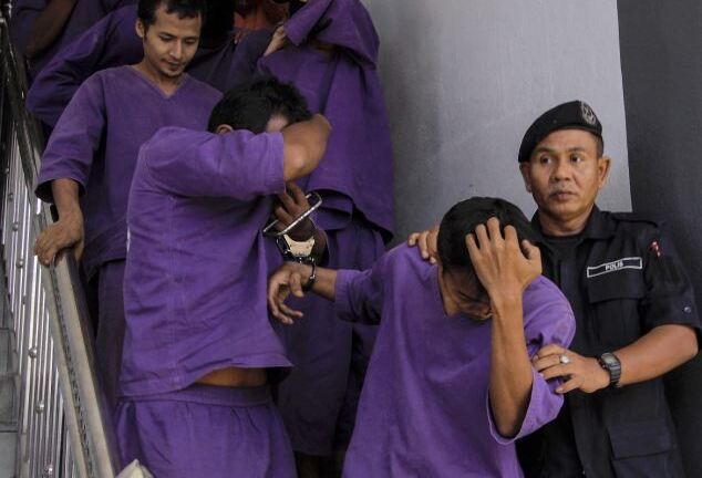 Malaysia: Thiếu nữ 15 tuổi bị 38 gã đàn ông hiếp dâm tập thể