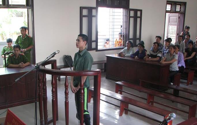 17 năm tù cho kẻ khuyết tật giết người, cướp của