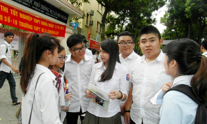 Tiến tới tổ chức một kỳ thi chung quốc gia