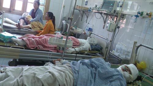 Hà Nội: Nổ bình gas tại quán bia, 3 người nhập viện