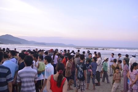 Đà Nẵng: Tắm biển sau khi nhậu, 2 người tử vong