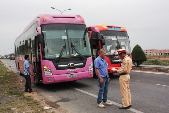 Phát hiện gần 400 lái xe dương tính với ma túy